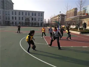 中考篮球技巧训练方法_2